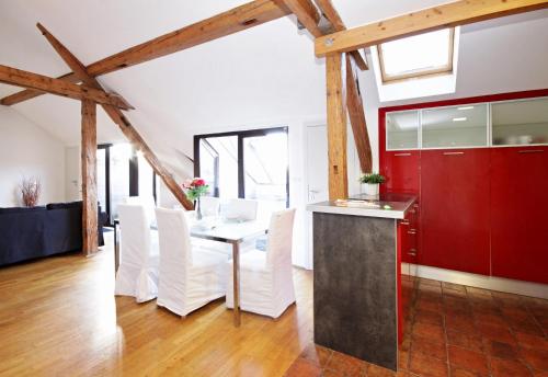 Vltava Penthouse - image 2