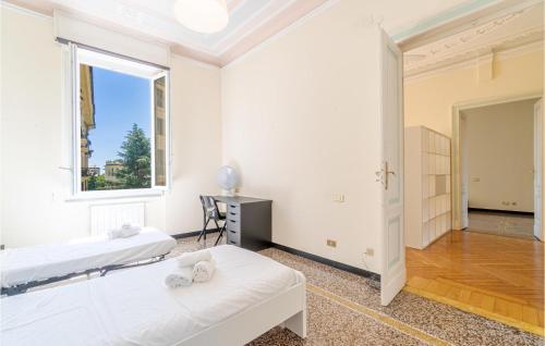 4 Bedroom Stunning Apartment In Genova - image 3