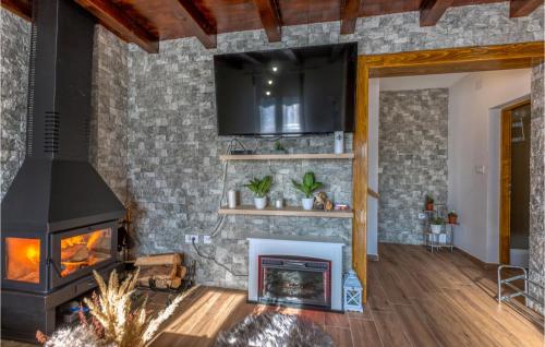 Amazing Home In Perusic With Sauna in Perušić