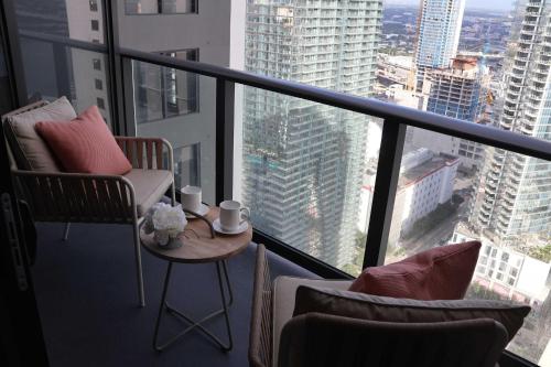Paloma Paradise- Modern Central & Full Amenities in Miami, USA