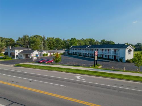 Thumb Heritage Inn