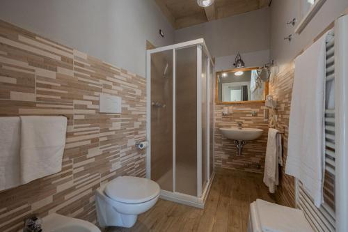 Quadruple Room with External Kitchenette and Pool view image 4