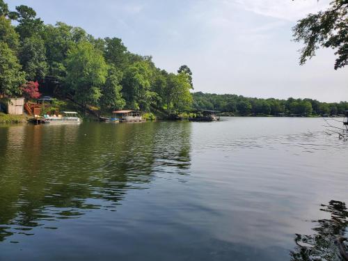 . Lake Catherine Serenity Retreat