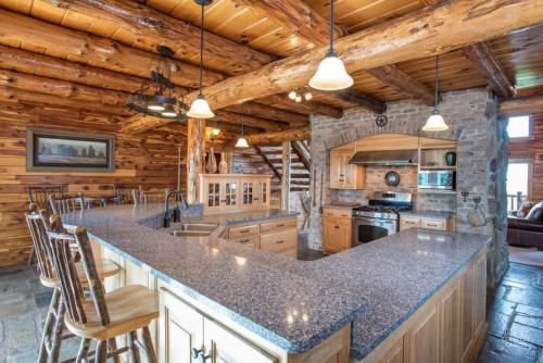 Coschocton Hills - 2 Luxury Log Cabins - Lake Coschocton Hills - 2 Luxury Log Cabins - Lake