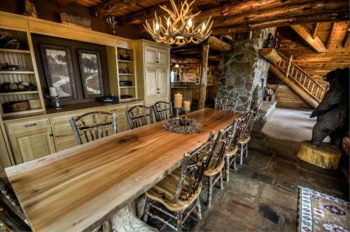 Coschocton Hills - 2 Luxury Log Cabins - Lake Coschocton Hills - 2 Luxury Log Cabins - Lake