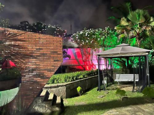 mansão com churrasqueira sinuca piscina aquecida mansão com churrasqueira sinuca piscina aquecida