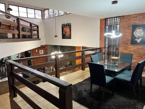 mansão com churrasqueira sinuca piscina aquecida mansão com churrasqueira sinuca piscina aquecida