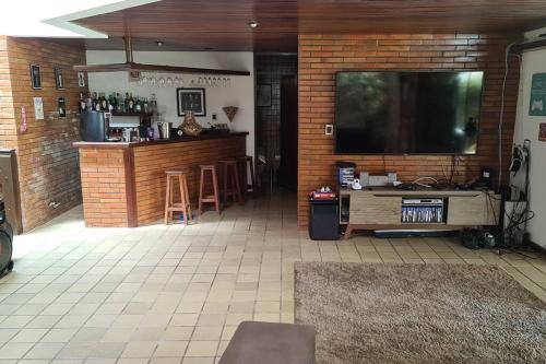 mansão com churrasqueira sinuca piscina aquecida mansão com churrasqueira sinuca piscina aquecida