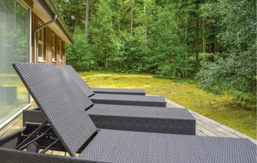 Hot tub, Holiday Home Skovsgardsvej in Hals