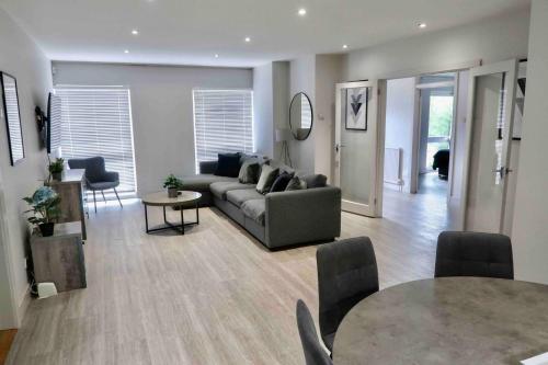 3 Br Bungalow Close To Peak District With Garden gîte à louer Ecclesall