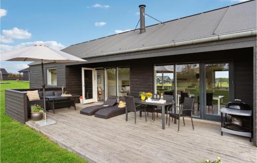  4 Bedroom Gorgeous Home In Løkken in Løkken