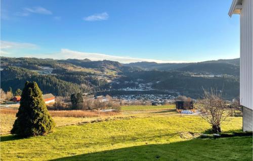 Вид, 4 Bedroom Cozy Home In Svorkmo in Оркангер