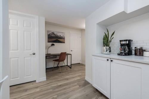 Modern & Cozy 1 Bedroom with fast Wi-Fi, BBQ & Patio, Barrie (fotografie 10)