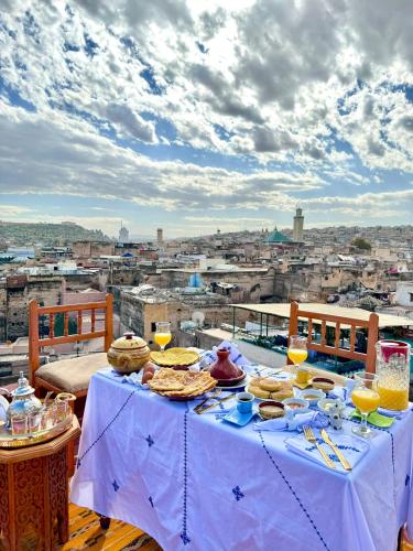 Fasiliti, Riad Hamad Tijani in Fes