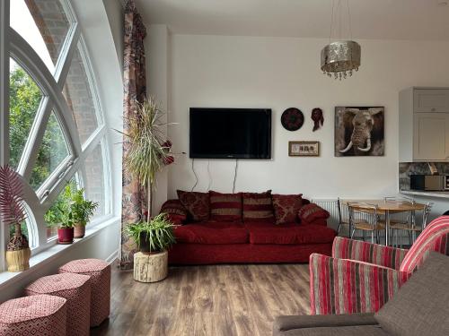 Stunning 2 bedroom apartment near Scotland Street School Museum
