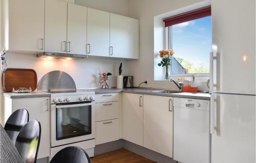 Kitchen, Cozy Home In Ringkøbing With Wifi near Hee Kirke