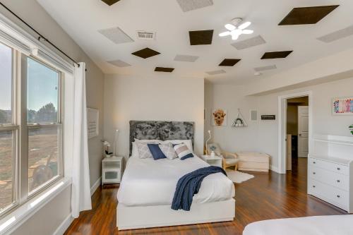 Scenic Mancos Hideaway Less Than 2 Mi to Mesa Verde! in เมซาเวอร์เด(CO)