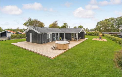  Beautiful Home In Hadsund With Sauna in Hadsund