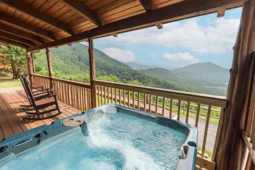 Hot tub, Awestruck Mountain View with Pool Access in Pigeon Forge Suburbs