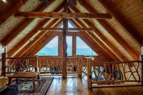 Awestruck Cabin - main image