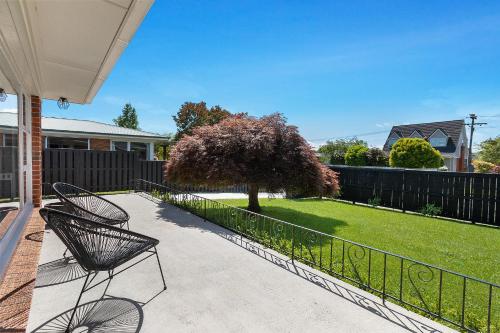 Entire home-3 bedroom home central Hamilton