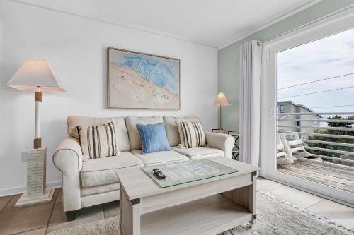 Sandpeddler Inn and Suites