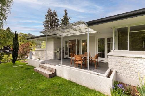 Central Arrowtown - 4 Beds and Hot Tub!, Arrowtown (fotografie 6)