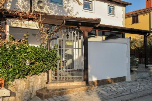 Apartments Finida - image 9