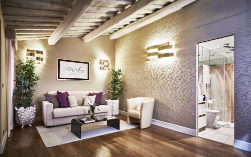 Spagna Royal Suite - image 13