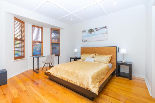 Glenelg House Modern 5QBed,1cot,3Bth, 4TV, Pet, Holdfast Bay