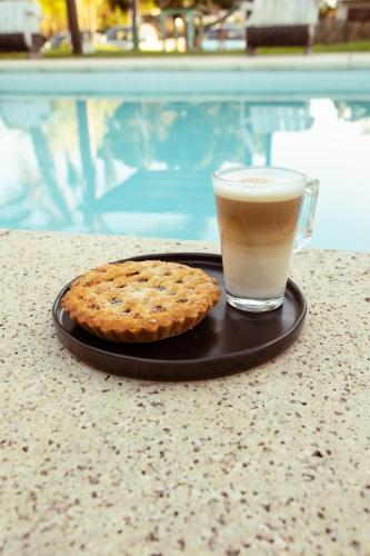 La Quinta Hostel & Suites in El Tesoro