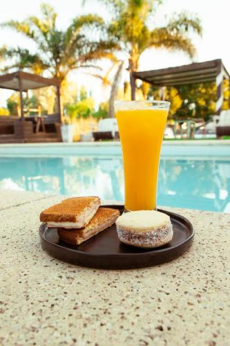 La Quinta Hostel & Suites in El Tesoro