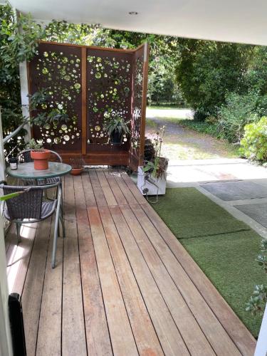 Position Perfect in the Heart of Sherbrooke in เชอร์บรูค