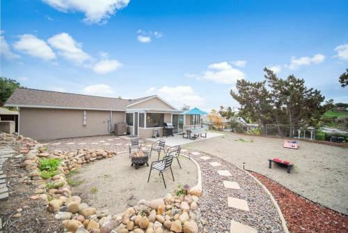 4 BR Home with Game Room! Family Friendly! Centrally Located!