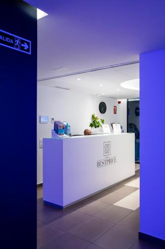 Hotel BESTPRICE Gràcia by null