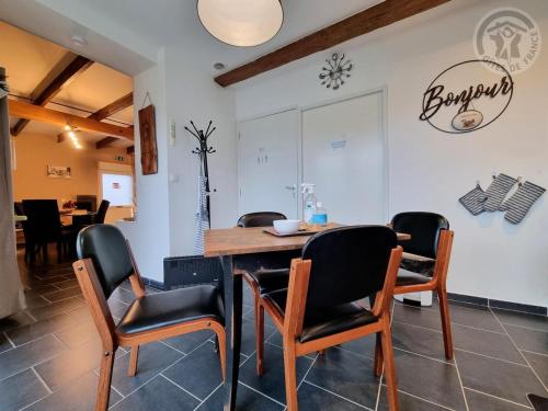 Gîte Villers-Pol, 3 pièces, 4 personnes - FR-1-510-190 (Gite familial tout inclus avec cour, terrasse et equipements equestres, proche du Parc Naturel de l') in Potelle