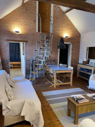 300 year old barn conversion in Retford
