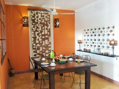 Iekārtas, Maison D'hotes Niokobokk in Ndiebene