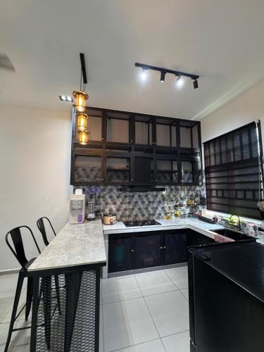 ห้องครัว, Meera Homestay near หาดกเลบัง