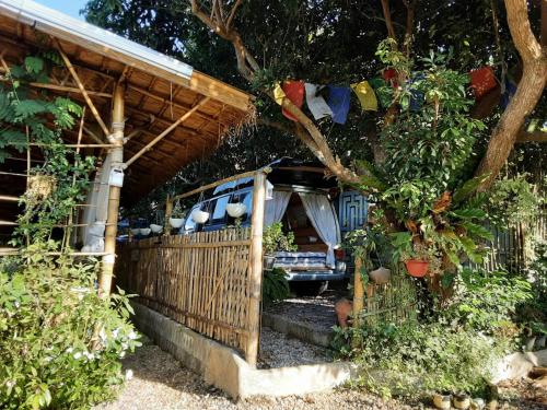 Samatha Camper Samatha Camper