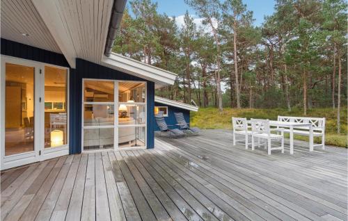 外部景觀, Stunning Home In Nexø With Kitchen in 斯諾厄拜克