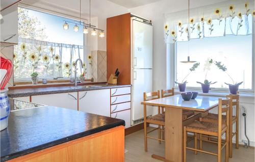 Kitchen, Nice Home In Allinge With Kitchen in Tejn
