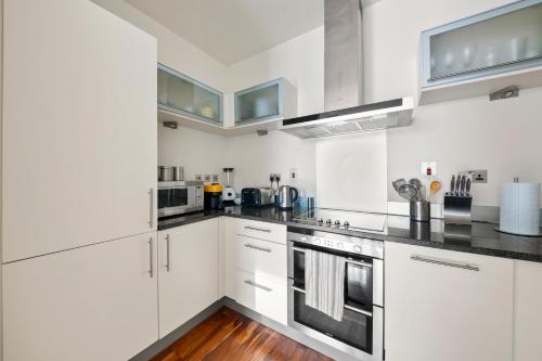 Londwell Canary Wharf River Thames Penthouse - image 10