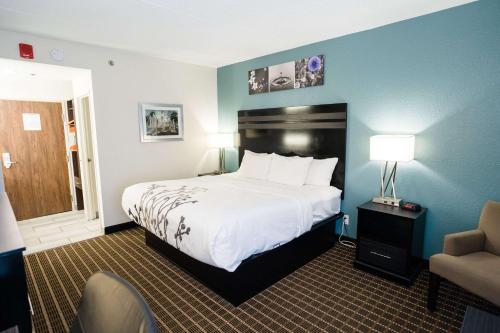 Clarion Inn & Suites West Knoxville - image 10