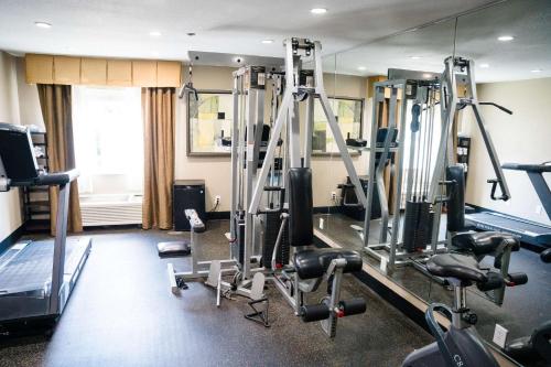 Clarion Inn & Suites West Knoxville - image 8