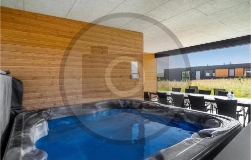  4 Bedroom Beautiful Home In Løgstrup in Løgstrup