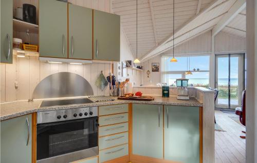 Kitchen, Awesome Home In Allingabro With Kitchen in Norager