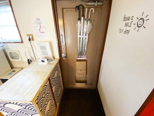 Open Sale! Nostalgic Jpn Drct to Shinjuku JR Sta Open Sale! Nostalgic Jpn Drct to Shinjuku JR Sta