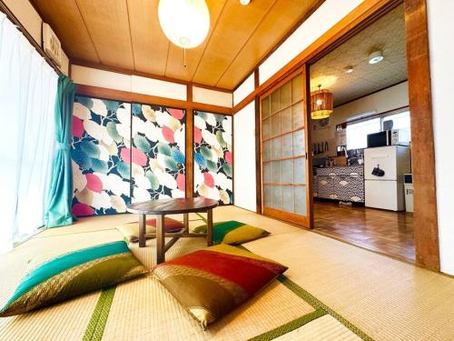 Open Sale! Nostalgic Jpn Drct to Shinjuku JR Sta Open Sale! Nostalgic Jpn Drct to Shinjuku JR Sta