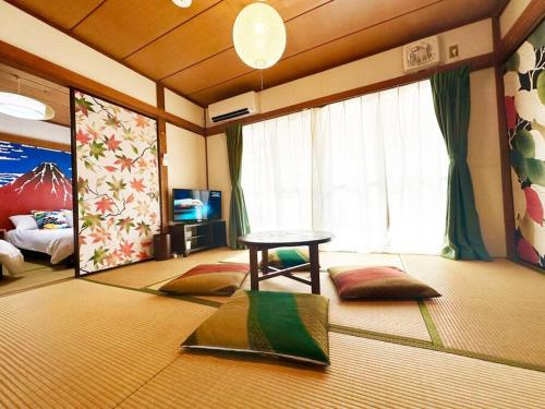 Open Sale! Nostalgic Jpn Drct to Shinjuku JR Sta Open Sale! Nostalgic Jpn Drct to Shinjuku JR Sta